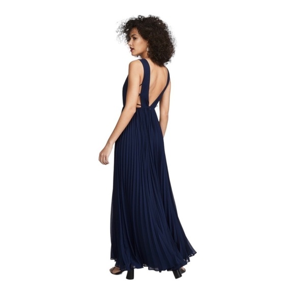 FAME AND PARTNERS Navy Blue Allegra Side Cutout Deep V Maxi Gown Size 8 - Picture 7 of 15